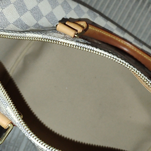 Louis Vuitton Speedy Bag 30 - Picture 6 of 10